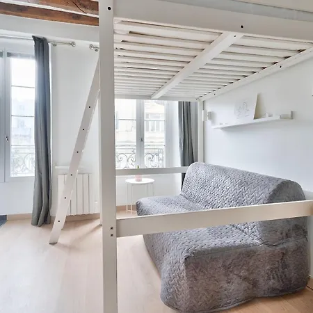 Apartman Pretty Mezzanine In The Heart Of