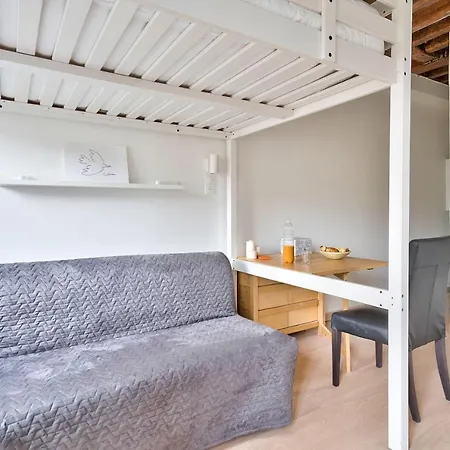 Pretty Mezzanine In The Heart Of