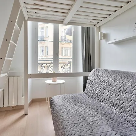 Apartman Pretty Mezzanine In The Heart Of Párizs